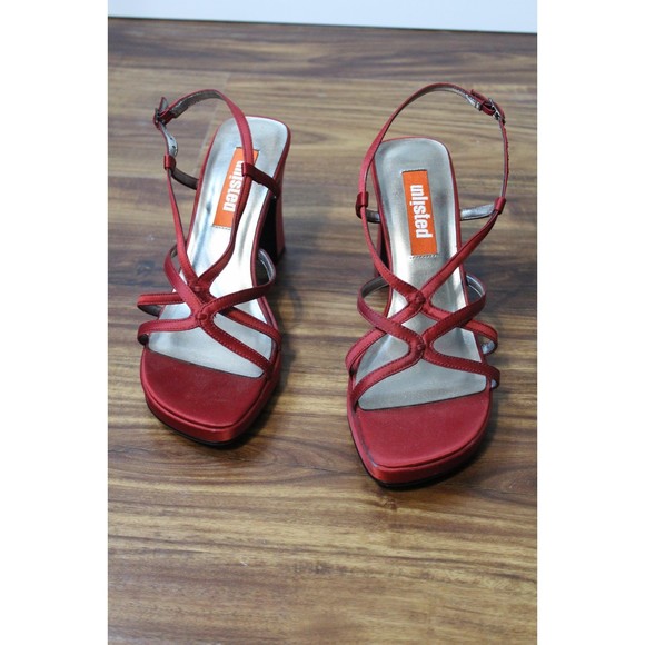 Unlisted Red Chunky Satin Heel Retro Size 7 - Picture 6 of 8